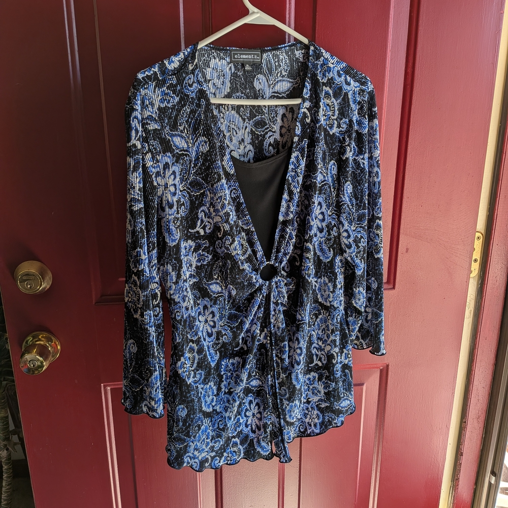 Elementz Women's Black and Blue Floral Blouse